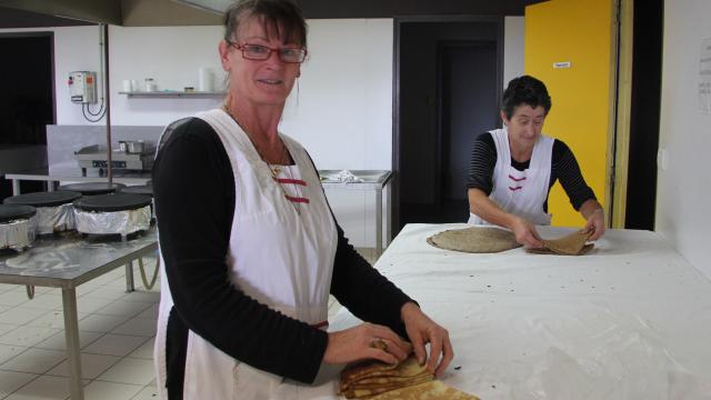 Les Galettes Du Penthi Vre D M Nagent Pour Le Centre Ville Les